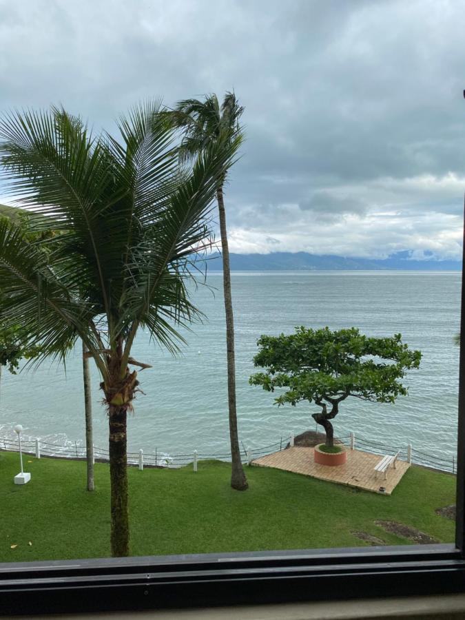 Apartamento Pe Na Areia Caraguatatuba Exteriör bild