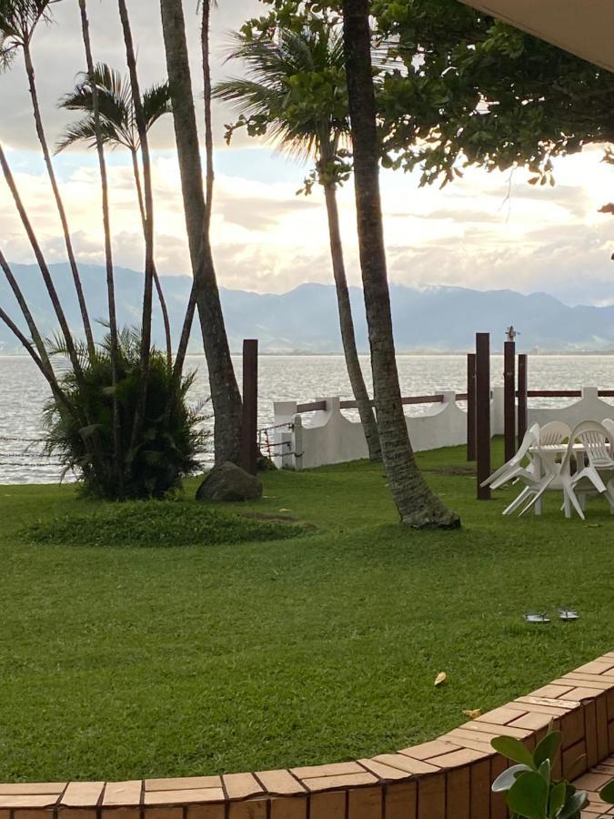Apartamento Pe Na Areia Caraguatatuba Exteriör bild