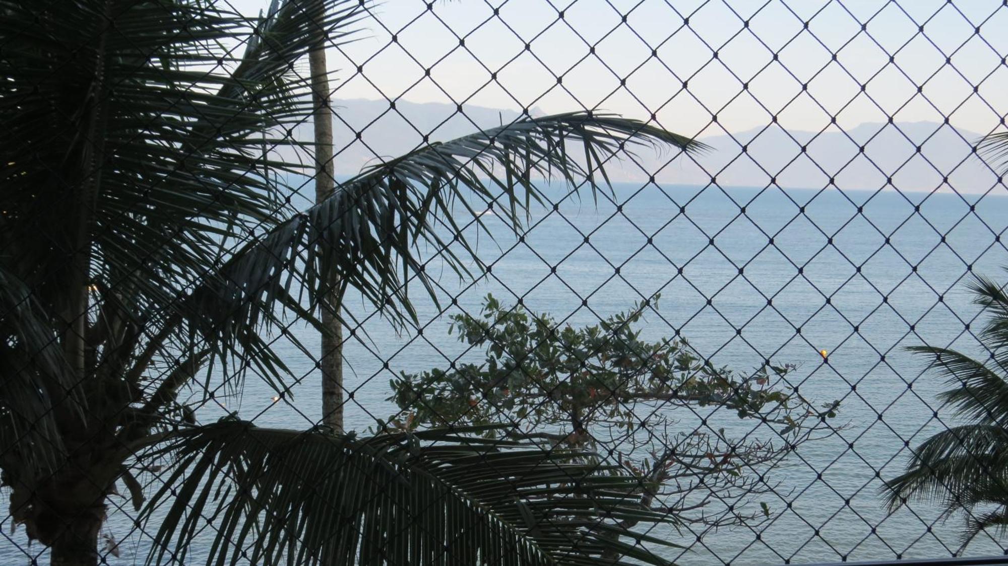 Apartamento Pe Na Areia Caraguatatuba Exteriör bild